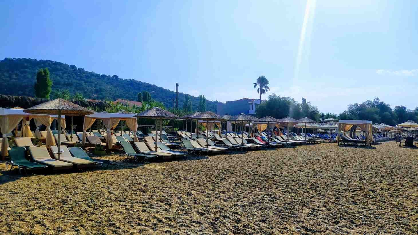 The organised beach at Agios Isidoros