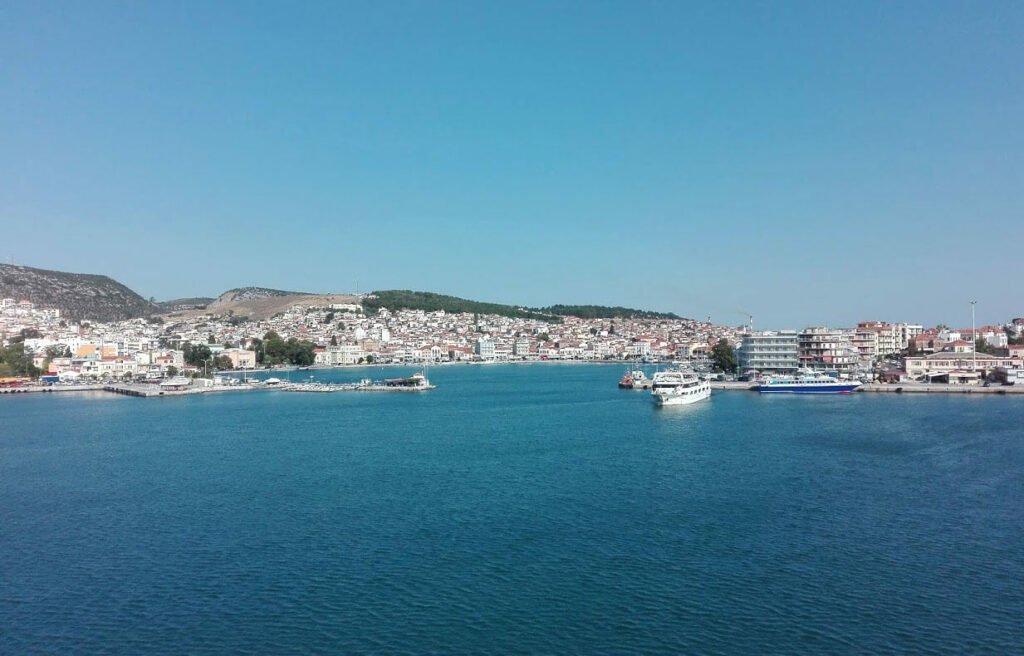 Άφιξη στο λιμάνι της Μυτιλήνης