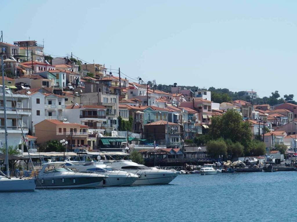 The harbour promenade